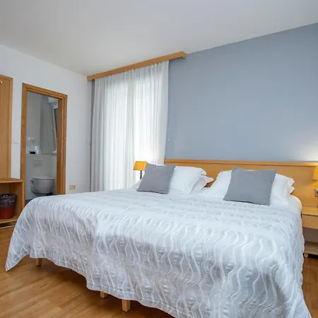 Ana Bed & Breakfast 3*