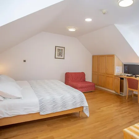 Ana Bed & Breakfast