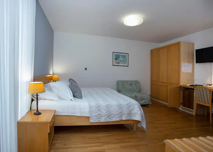 Ana Bed and breakfast 3*