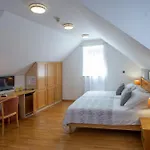 فندق مبيت وإفطار Ana