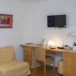 Ana فندق مبيت وإفطار 3*