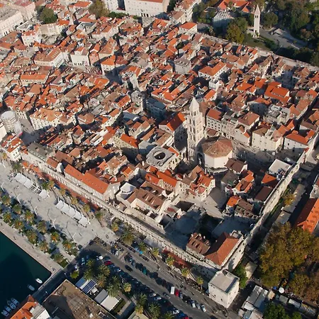 Ana לינה וארוחת בוקר