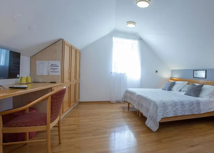 Ana לינה וארוחת בוקר