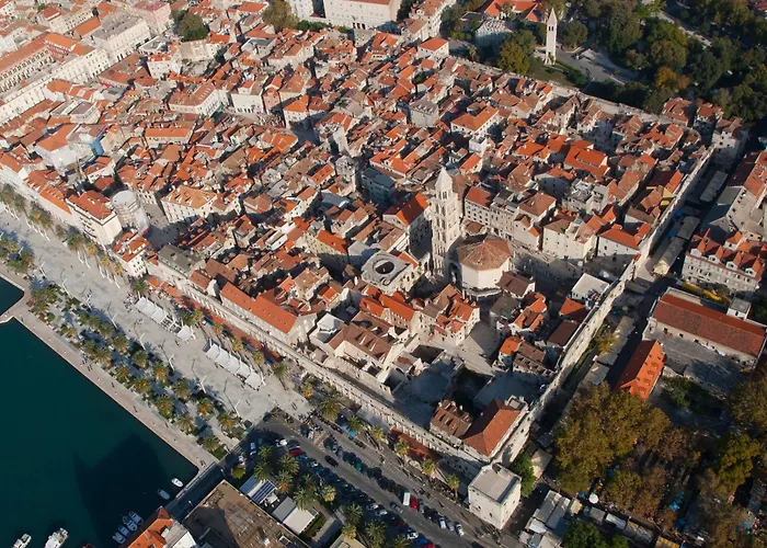 Ana לינה וארוחת בוקר